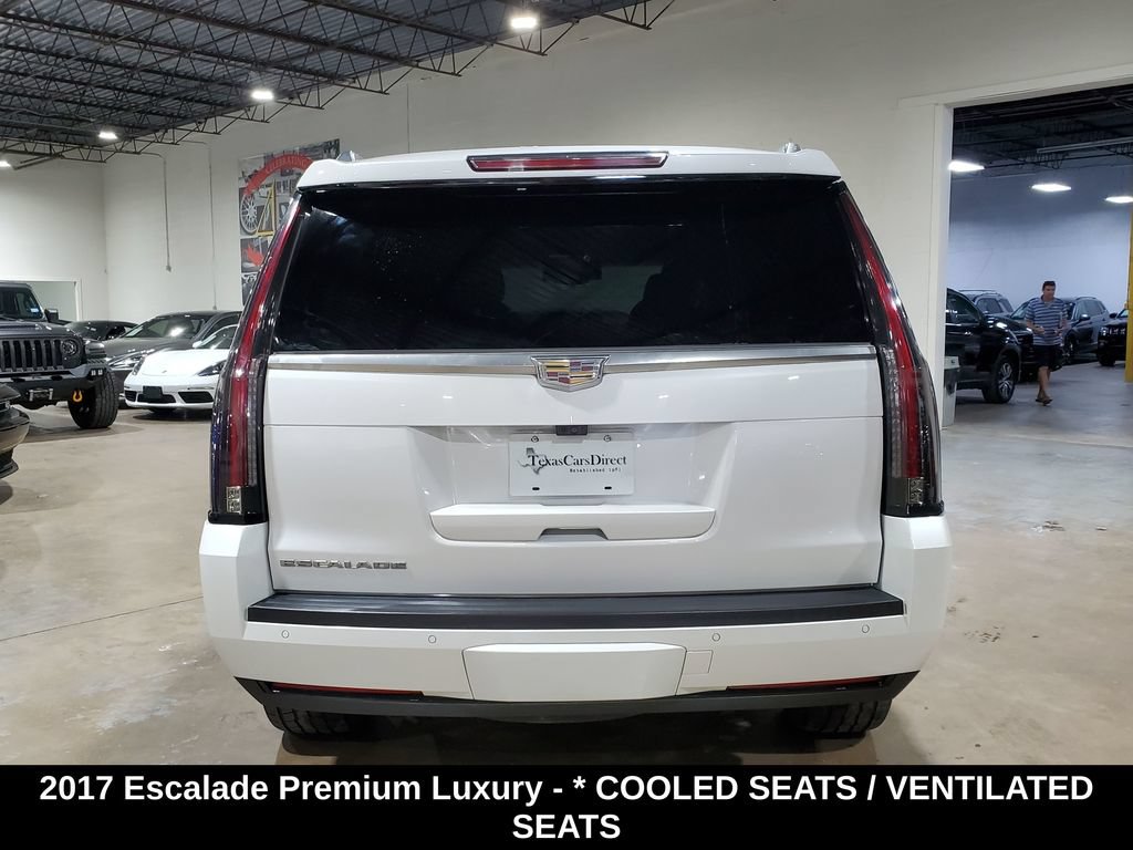 Used 2017 Cadillac Escalade Premium Luxury AWD/4WD image 10