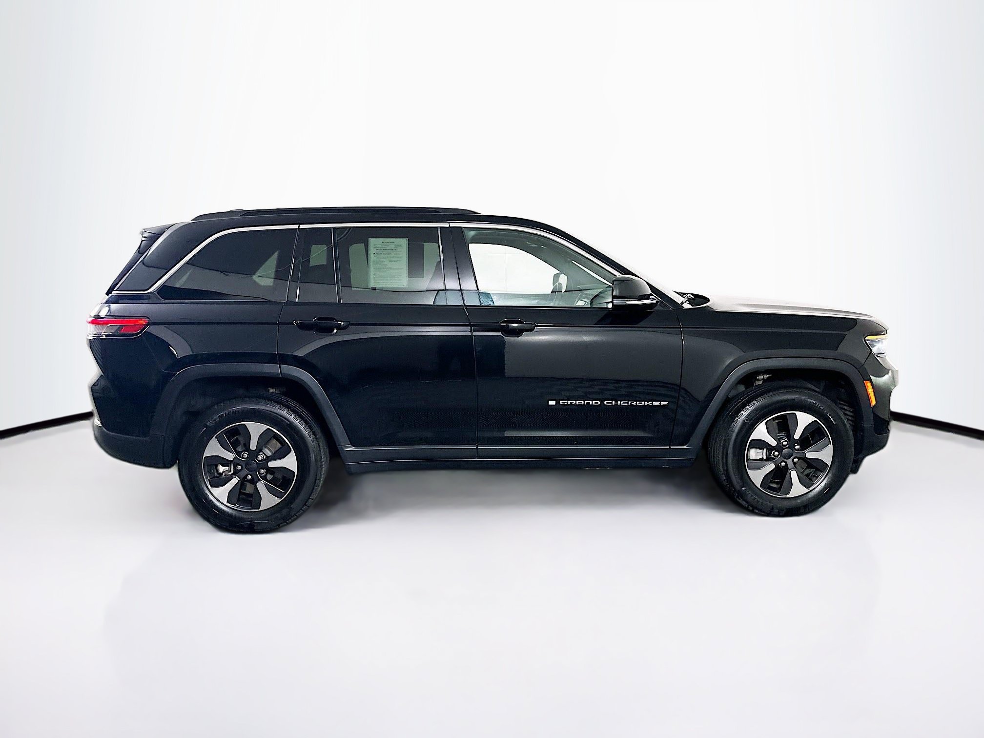 Used 2024 Jeep Grand Cherokee Limited 4xe AWD/4WD image 10