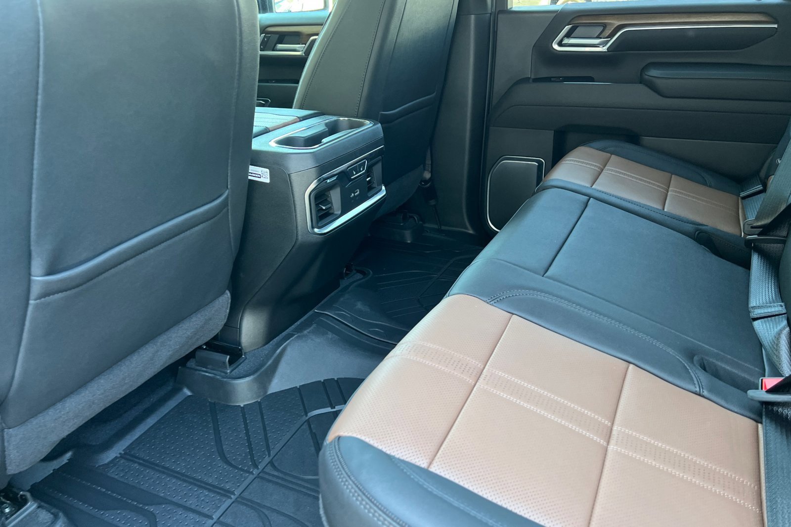New 2026 Chevrolet Silverado 3500 High Country w/ High Country Premium Package image 9