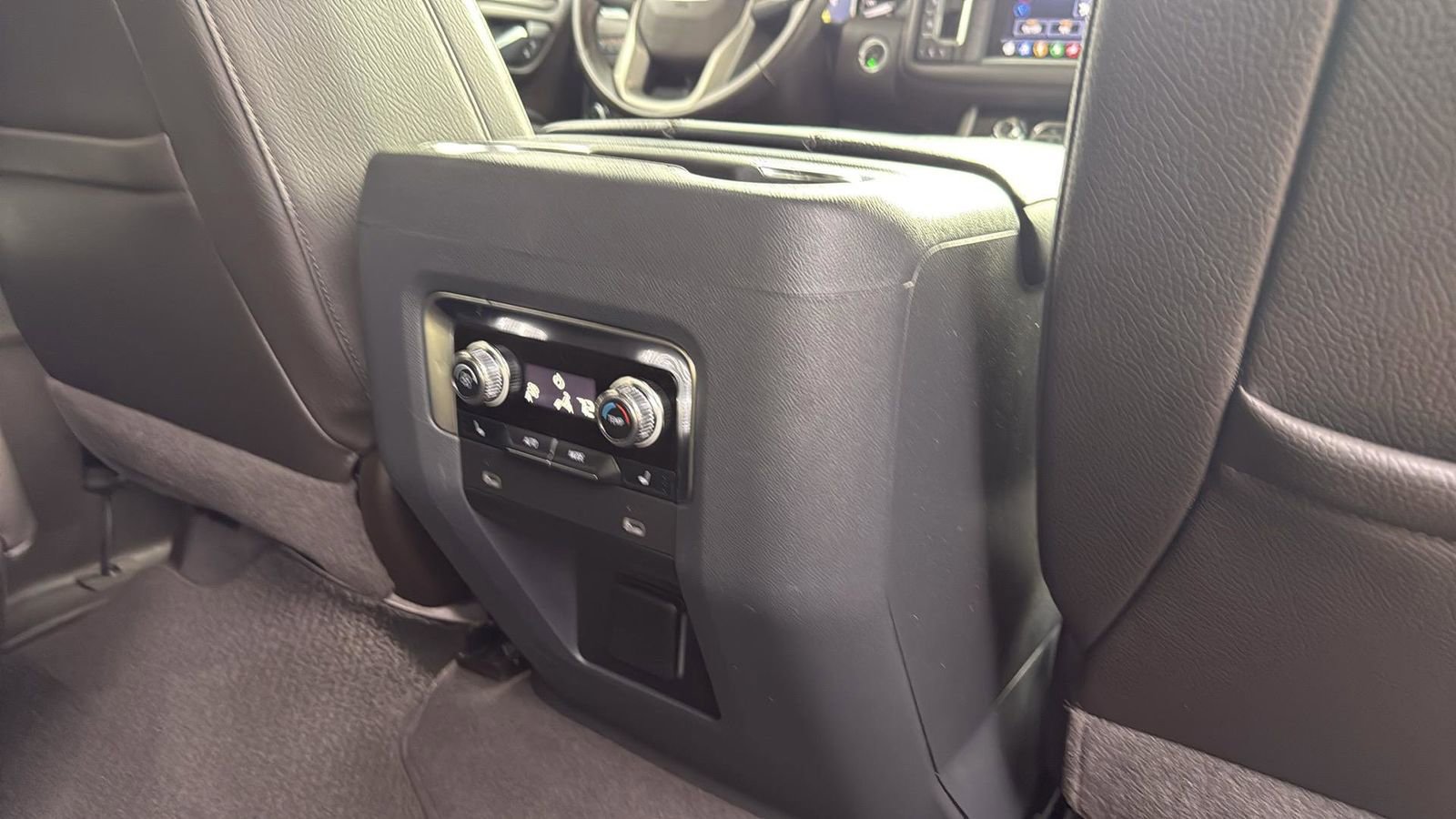 Used 2021 GMC Yukon Denali image 28