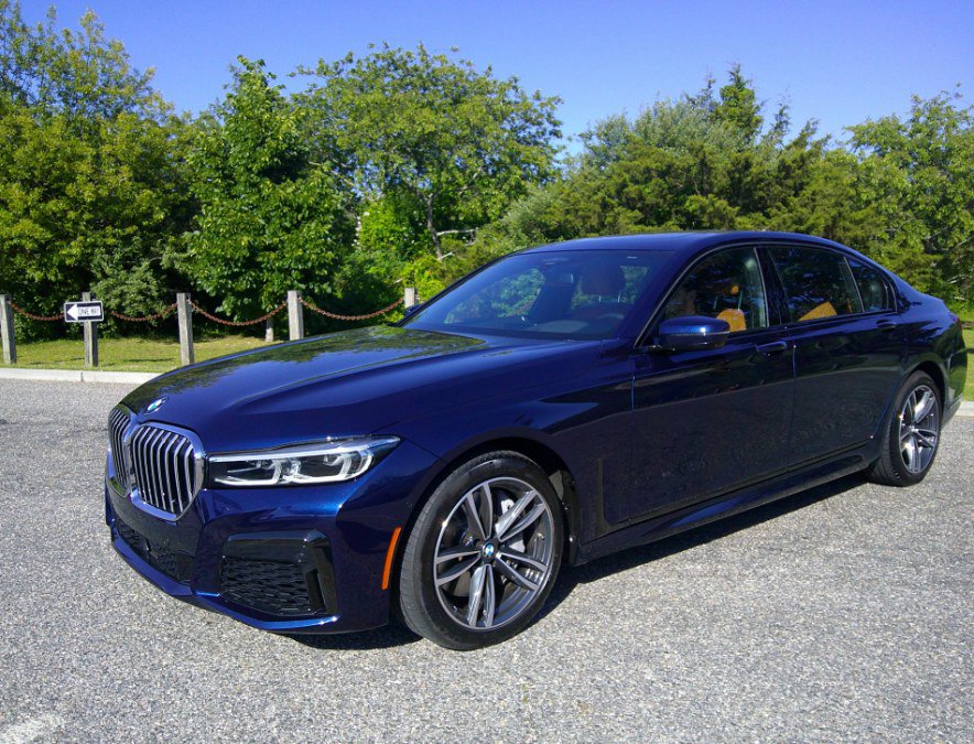 Used 2021 BMW 750i xDrive w/ Luxury Rear Seating Package AWD/4WD image 11