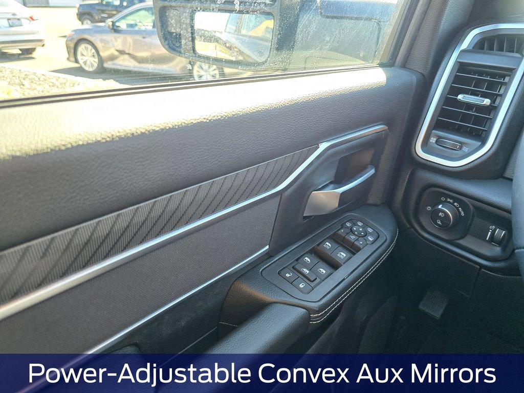 New 2026 RAM 3500 Big Horn AWD/4WD image 33