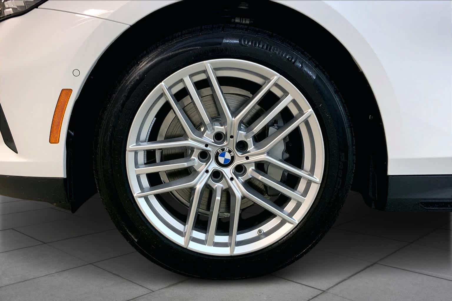 New 2024 BMW 530i xDrive w/ M Sport Package AWD/4WD image 11