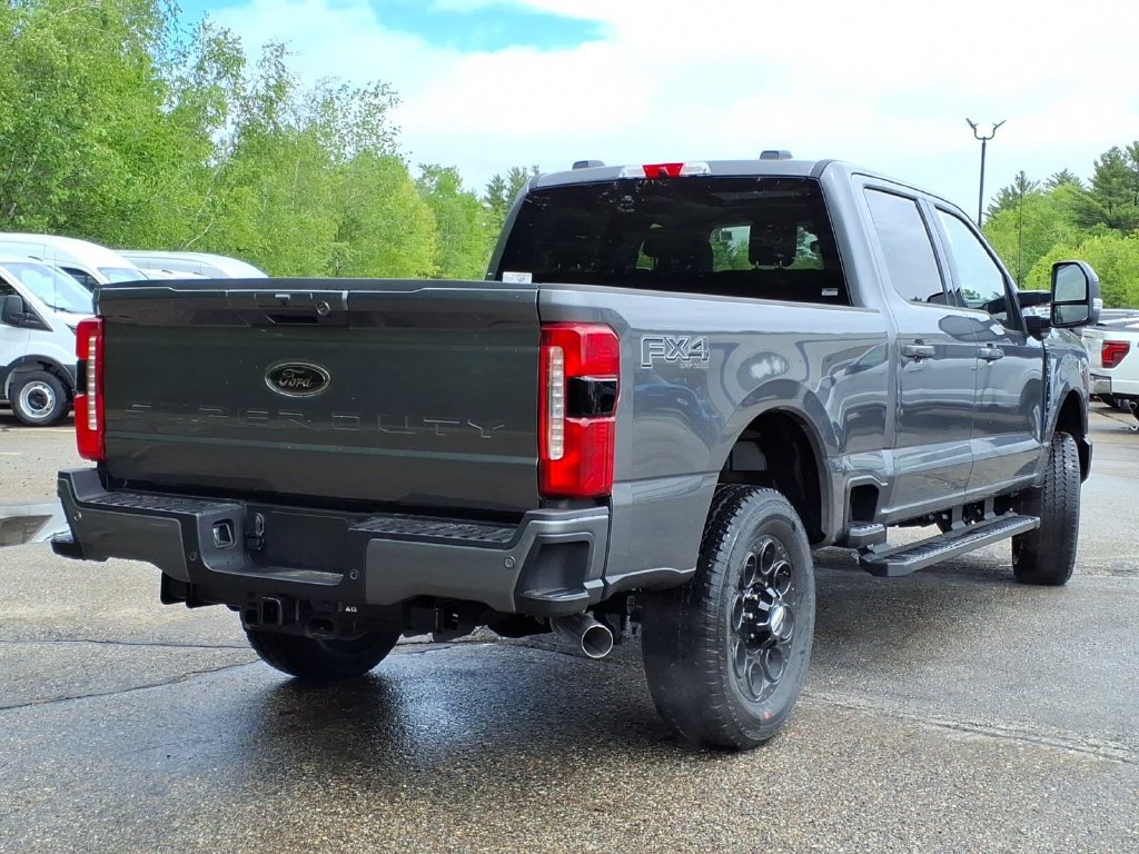 New 2026 Ford F350 Lariat w/ Black Appearance Package AWD/4WD image 5