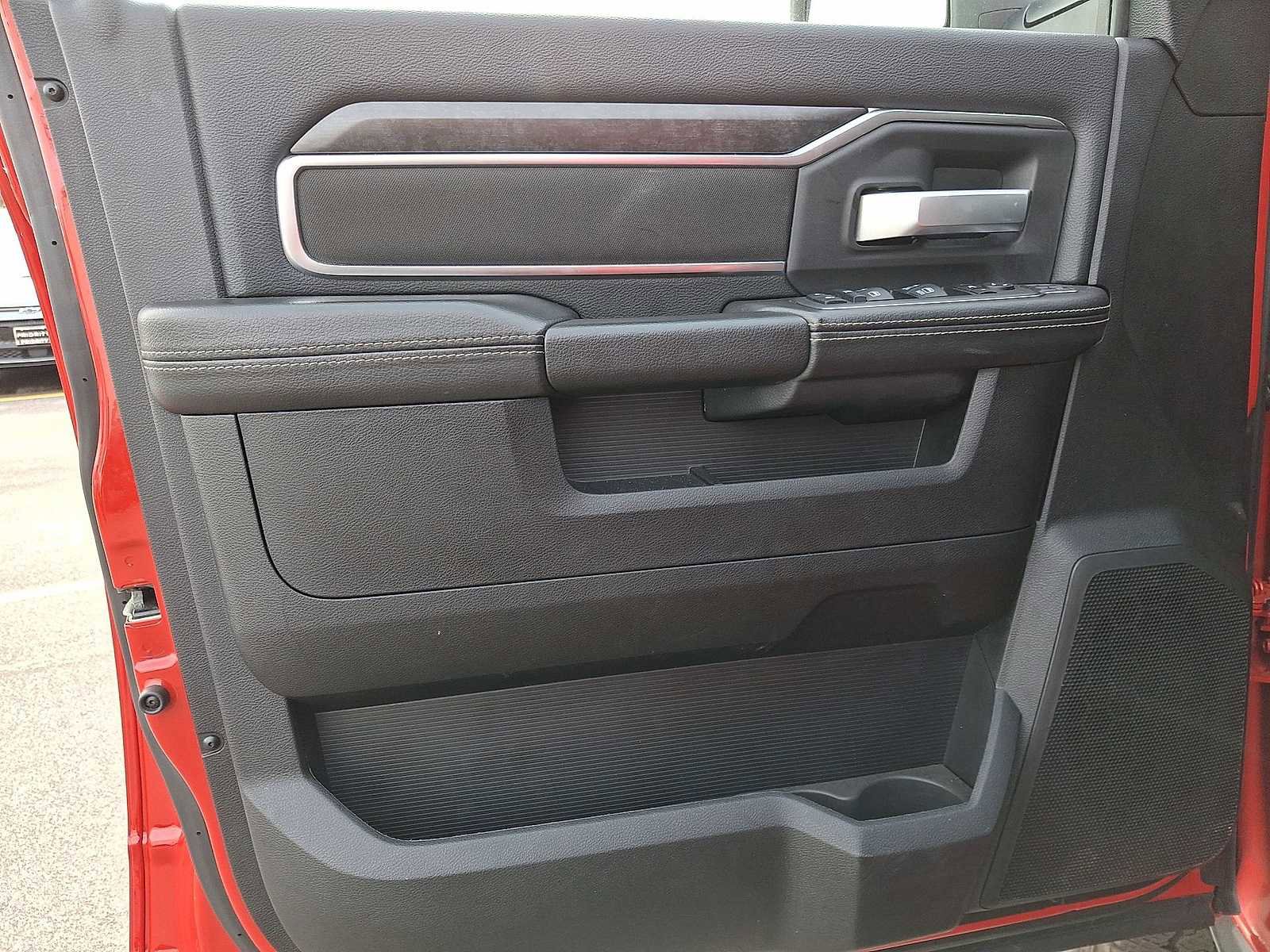 Used 2024 RAM 2500 Big Horn w/ Night Edition image 27