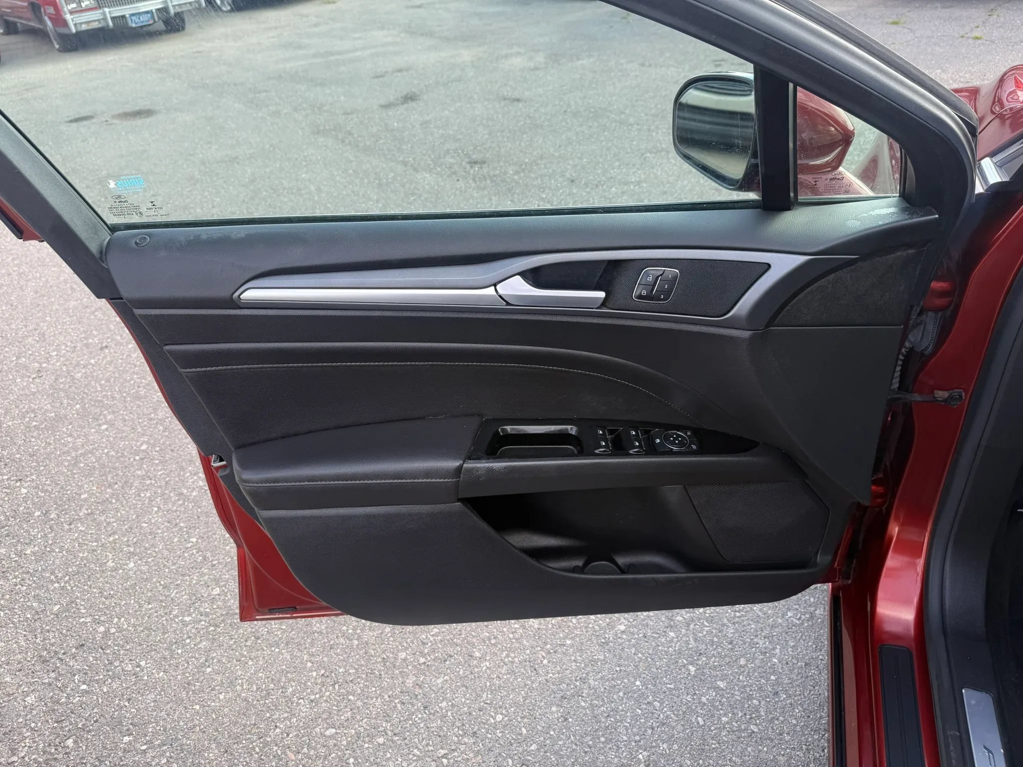 Used 2014 Ford Fusion Energi Titanium w/ Driver Assist Package FWD image 19