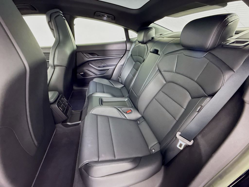 Certified 2022 Porsche Taycan image 23