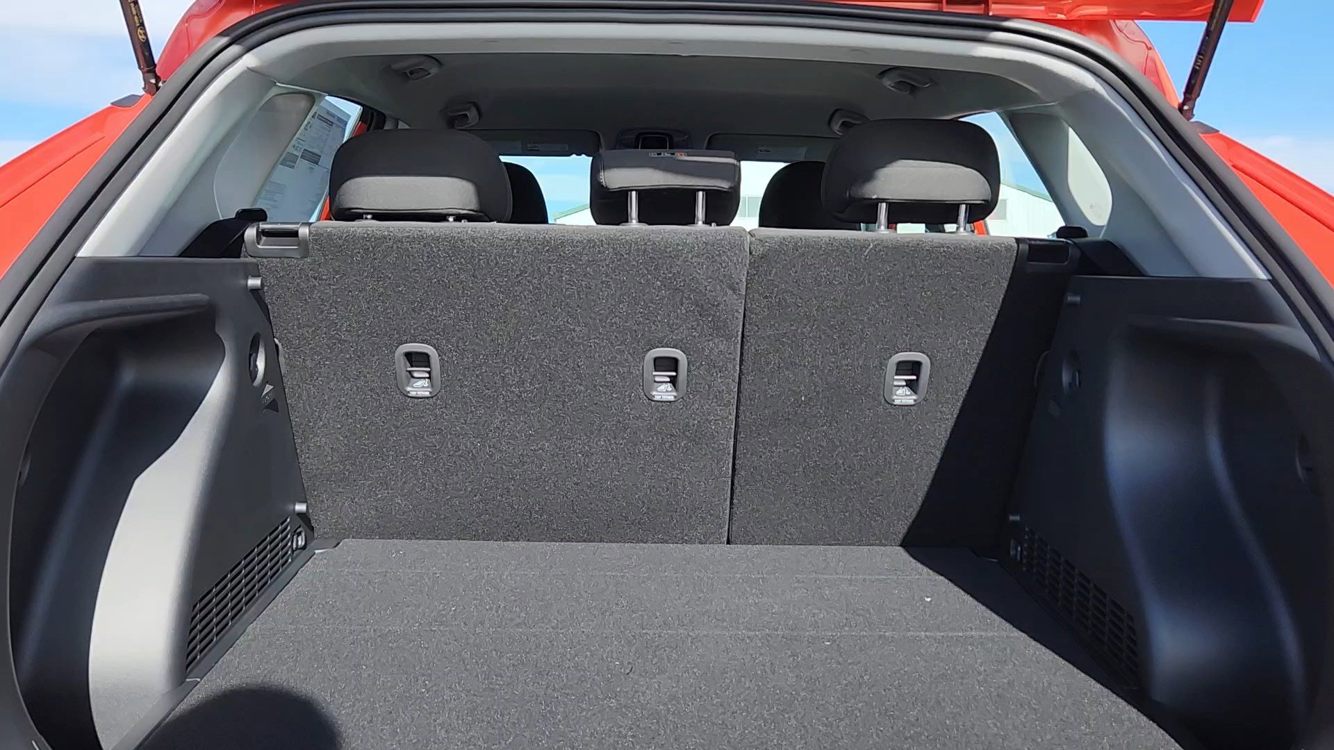 New 2026 Hyundai Kona SE image 18