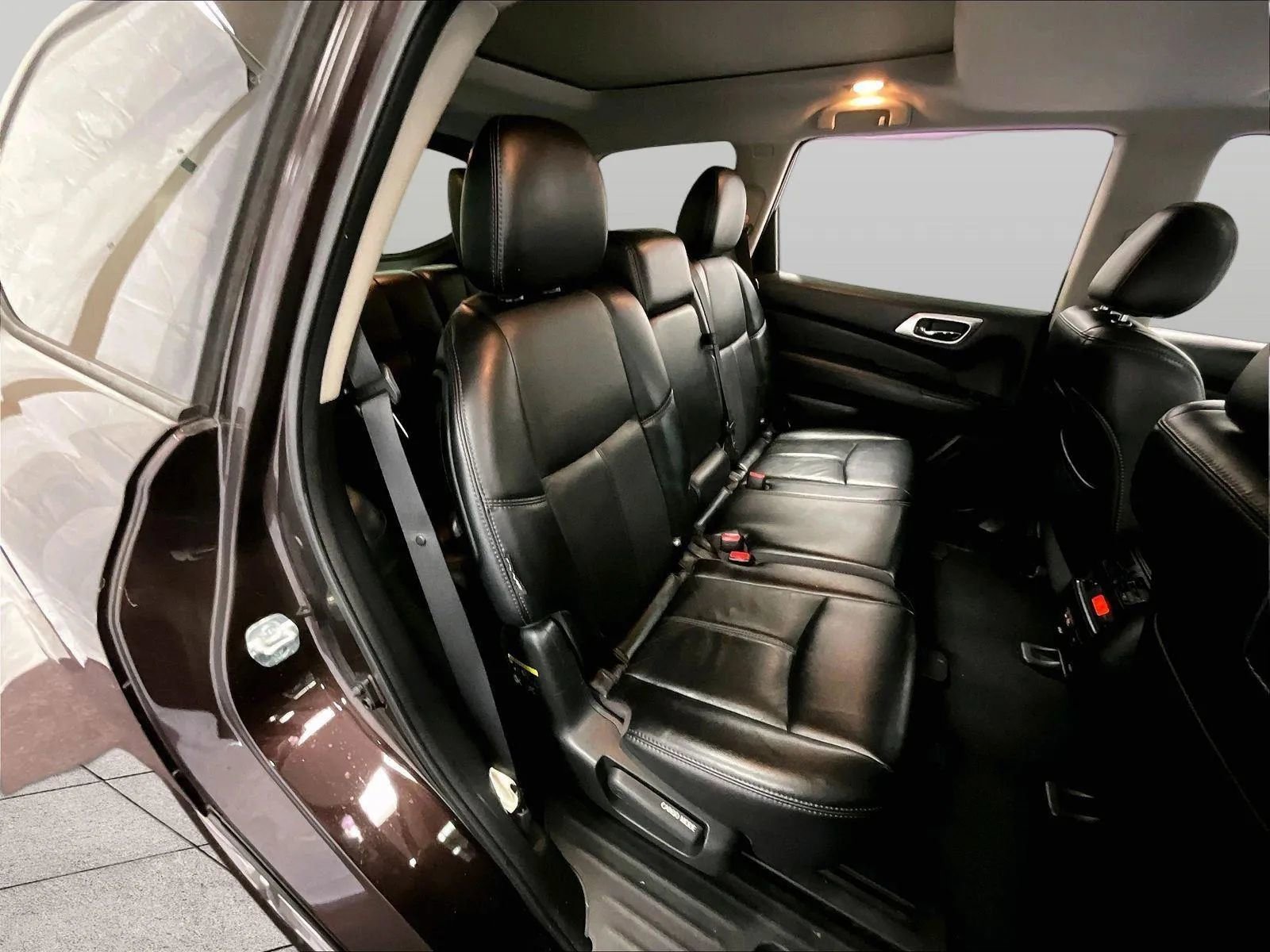 Used 2019 Nissan Pathfinder SL w/ SL Premium Package image 27