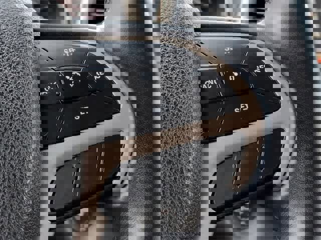 Used 2018 Jeep Cherokee Limited w/ Trailer Tow Group image 25