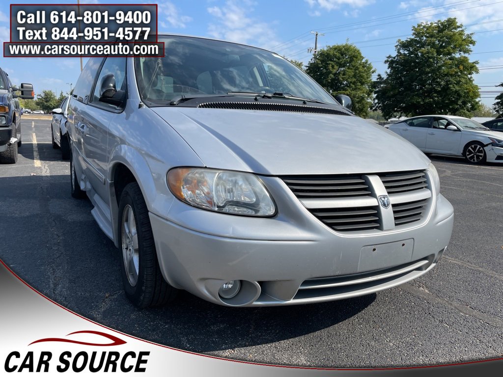 Used 2005 Dodge Grand Caravan SXT image 13