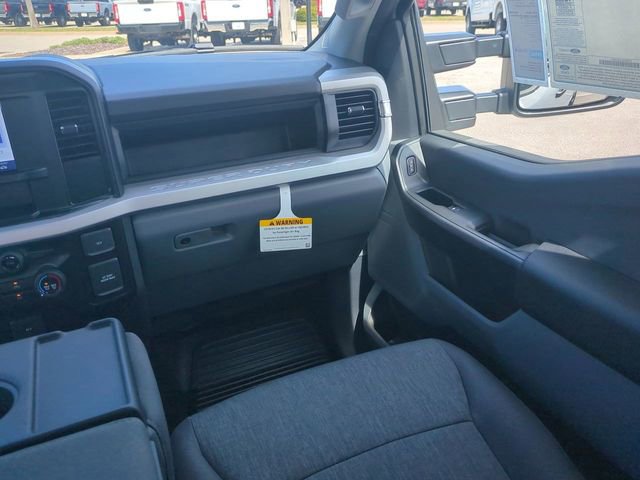 New 2026 Ford F250 XL w/ XL Off-Road Package image 17