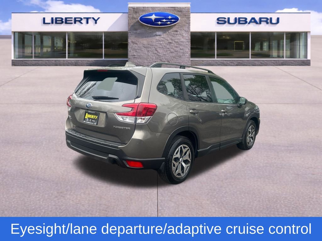 Used 2020 Subaru Forester Premium AWD/4WD image 6