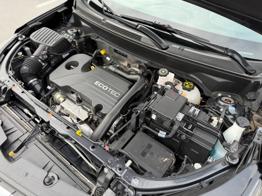 Used 2022 Chevrolet Equinox LT FWD image 18