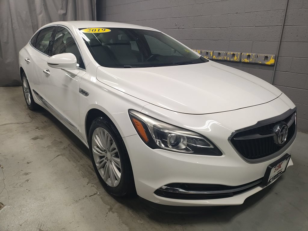 Used 2019 Buick LaCrosse Essence w/ Sights and Sounds Package FWD image 5