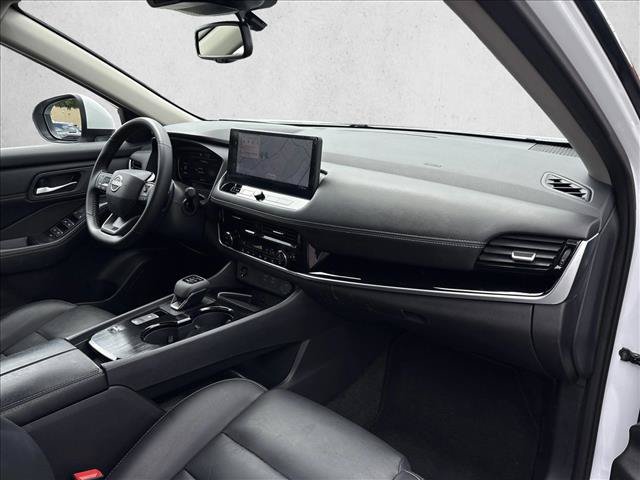 Used 2026 Nissan Rogue SL FWD image 23