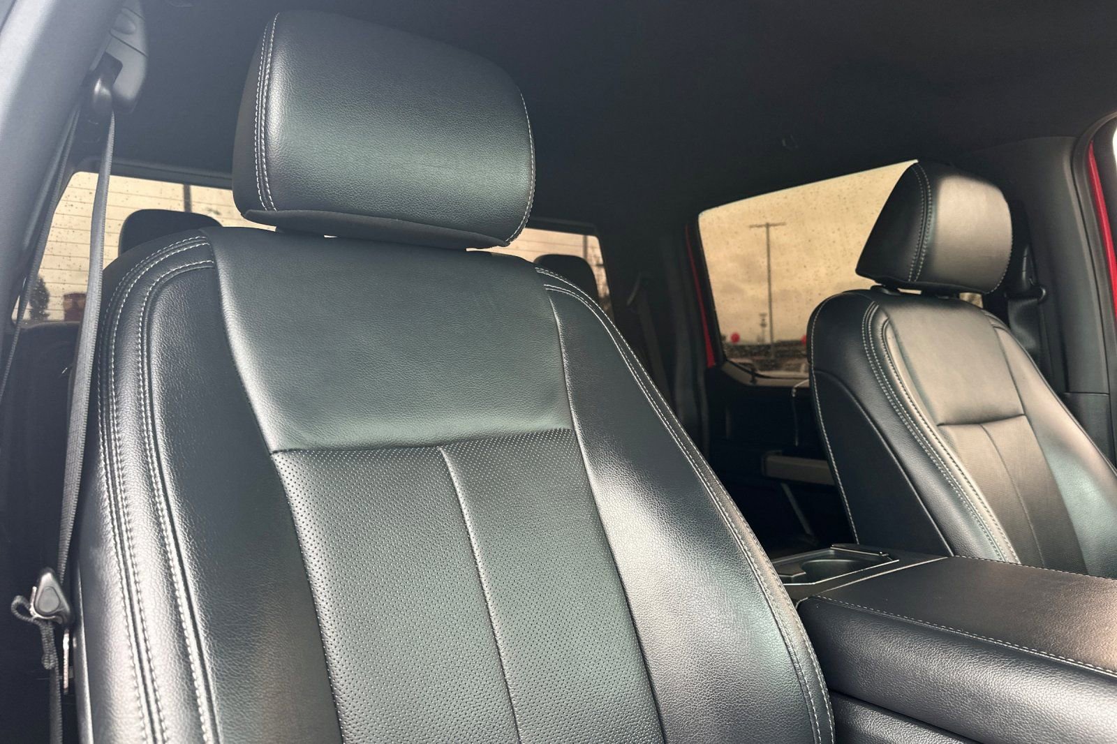 Used 2022 Ford F250 Lariat image 16