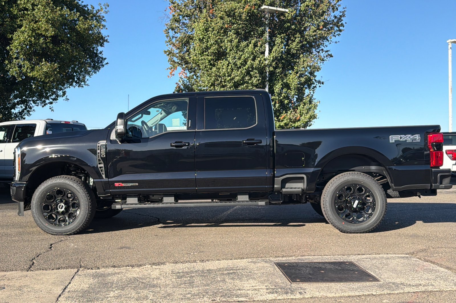 New 2027 Ford F250 Lariat w/ Black Appearance Package AWD/4WD image 7