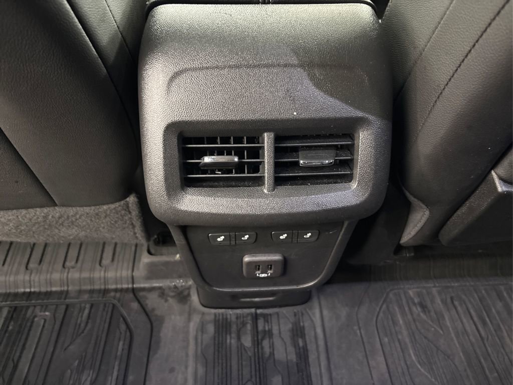 Used 2023 GMC Terrain Denali w/ Black Diamond Edition image 37