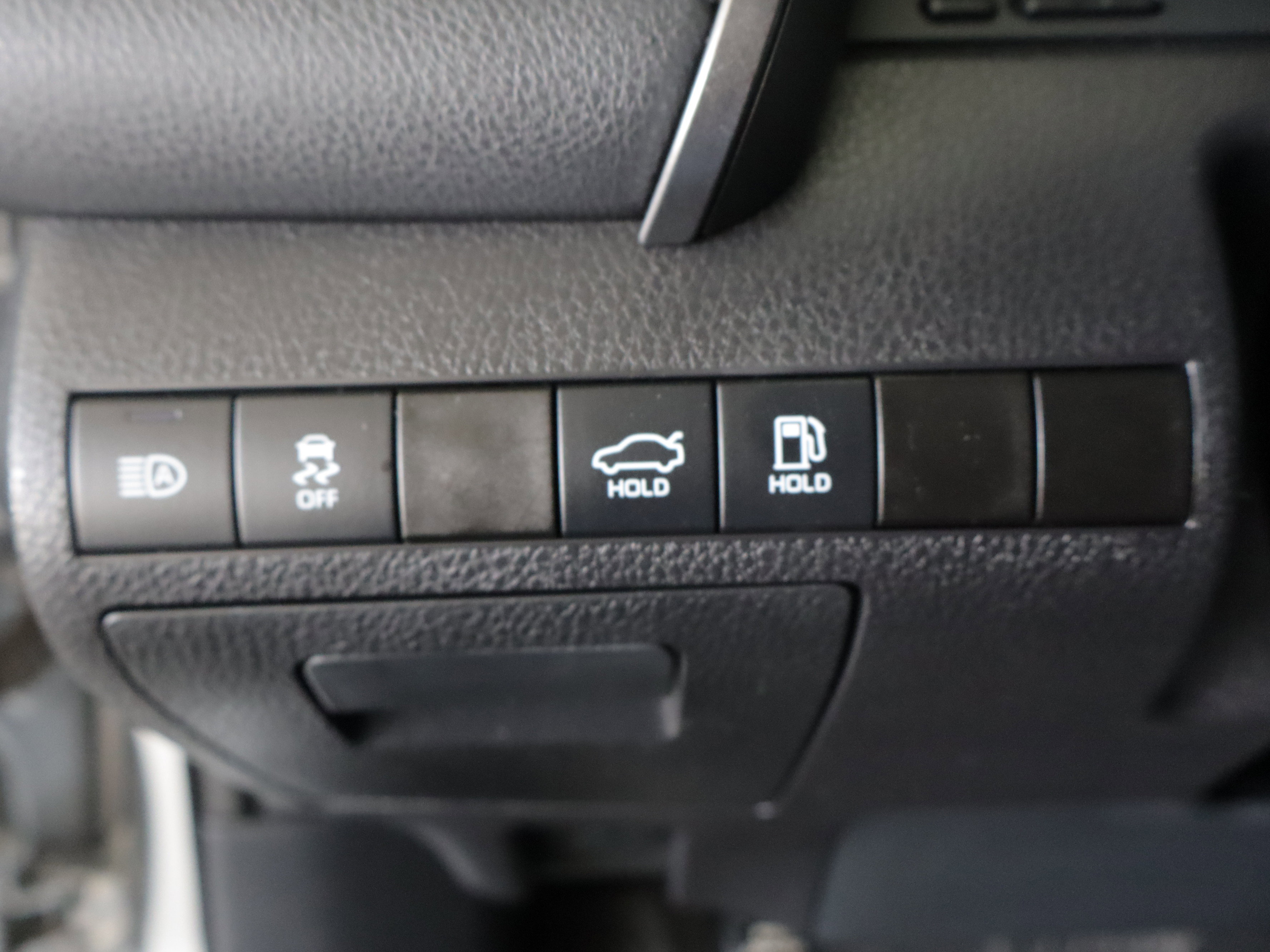 Used 2021 Toyota Camry SE w/ Convenience Package FWD image 18