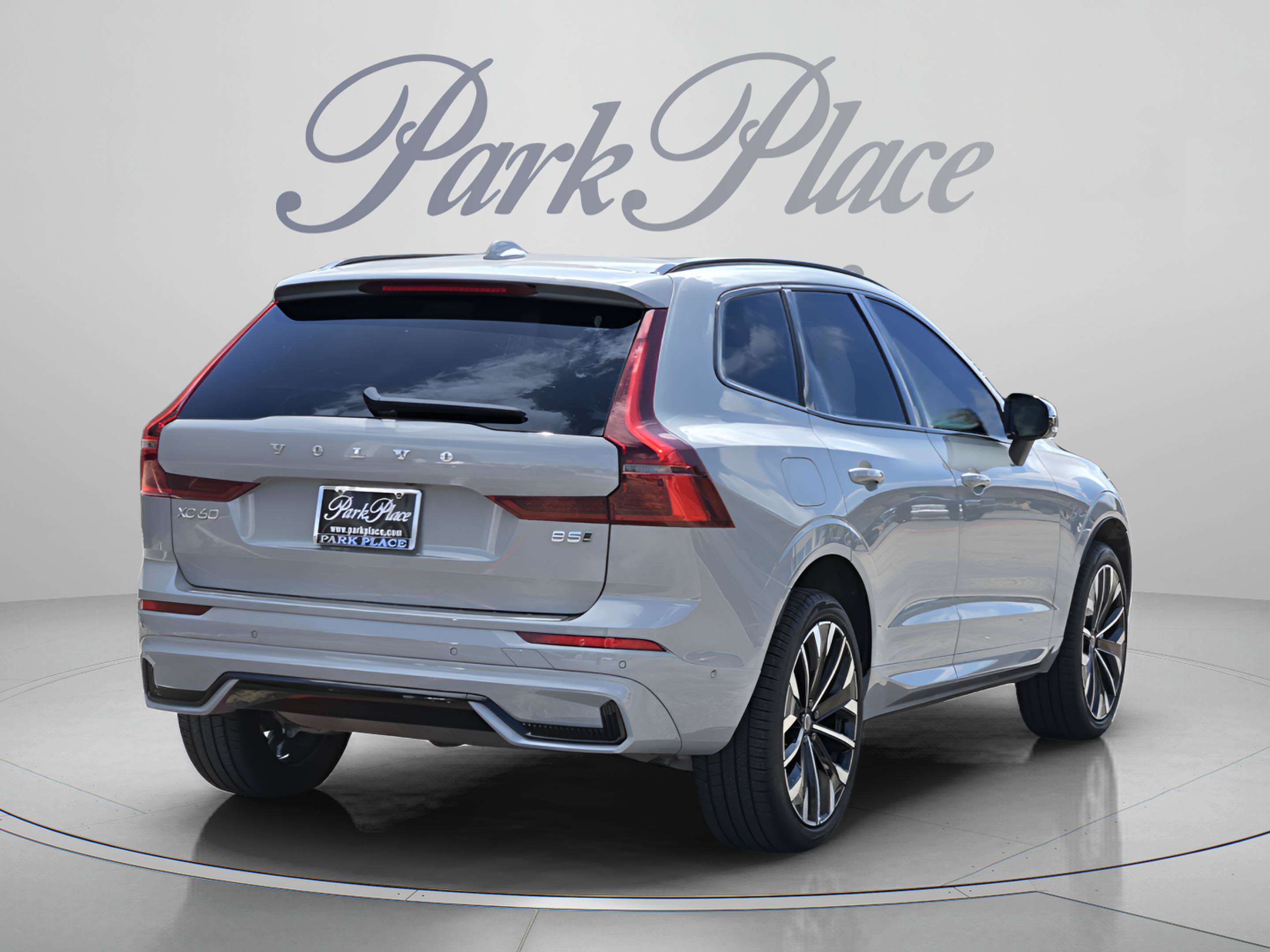 Used 2026 Volvo XC60 B5 Ultra w/ Protection Package Premier AWD/4WD image 6