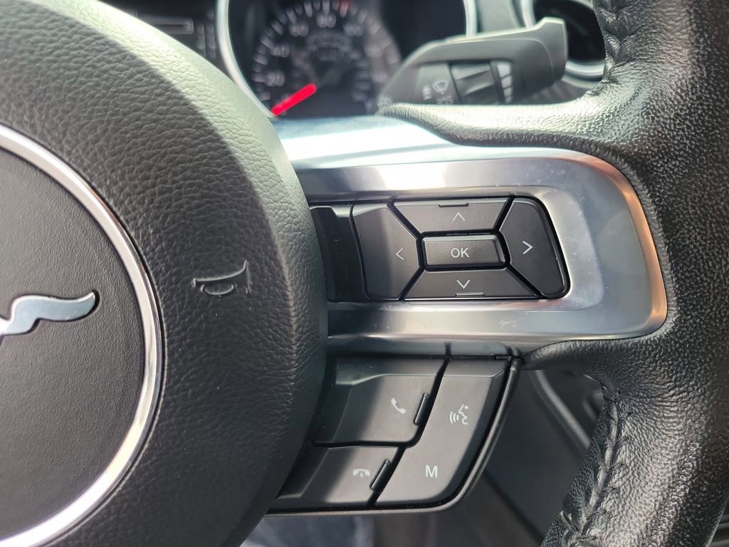 Used 2022 Ford Mustang Convertible image 18