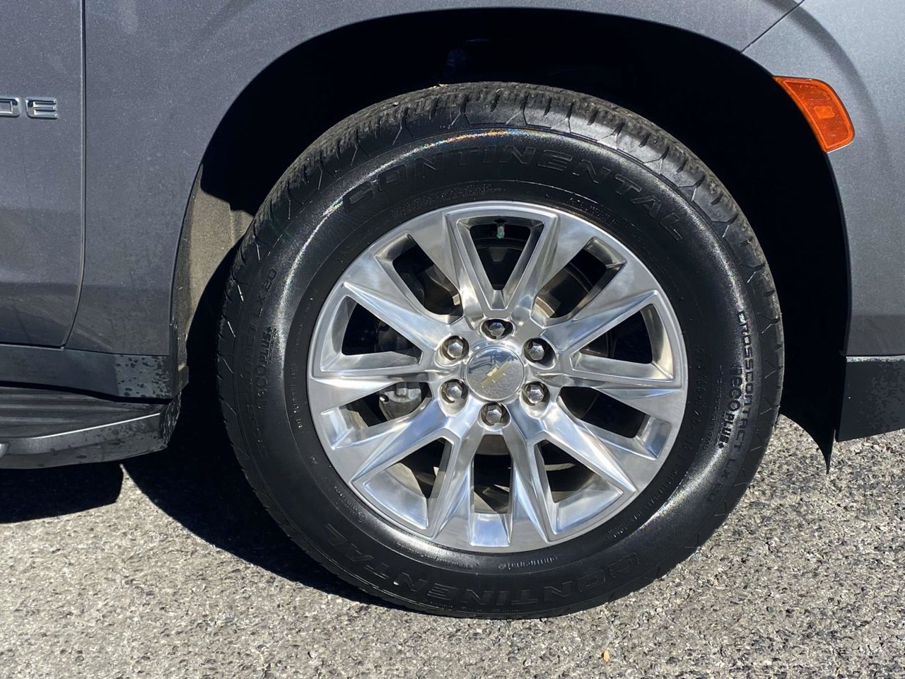 Used 2021 Chevrolet Tahoe Premier w/ Premium Package RWD image 10