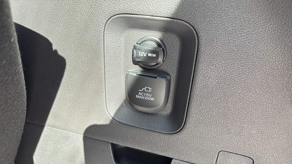 Used 2026 Kia Carnival SX Prestige FWD image 24