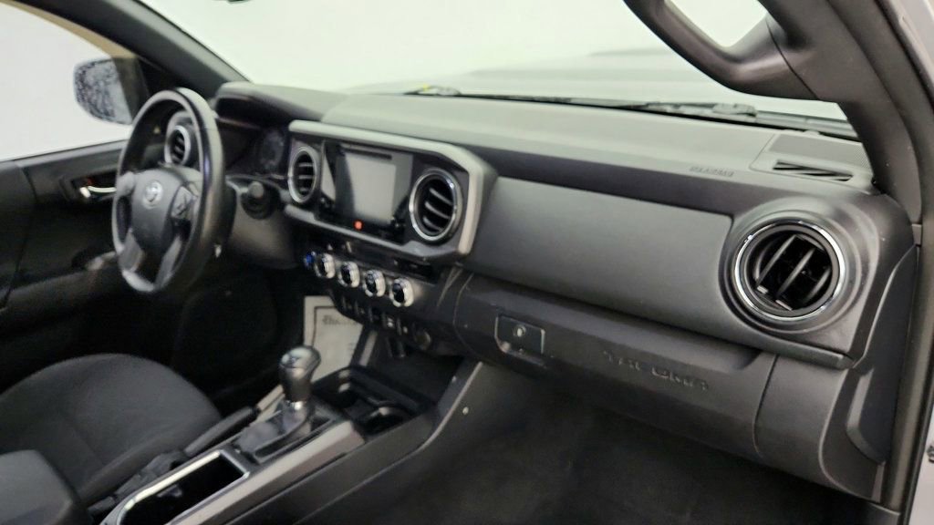 Used 2017 Toyota Tacoma TRD Sport image 24