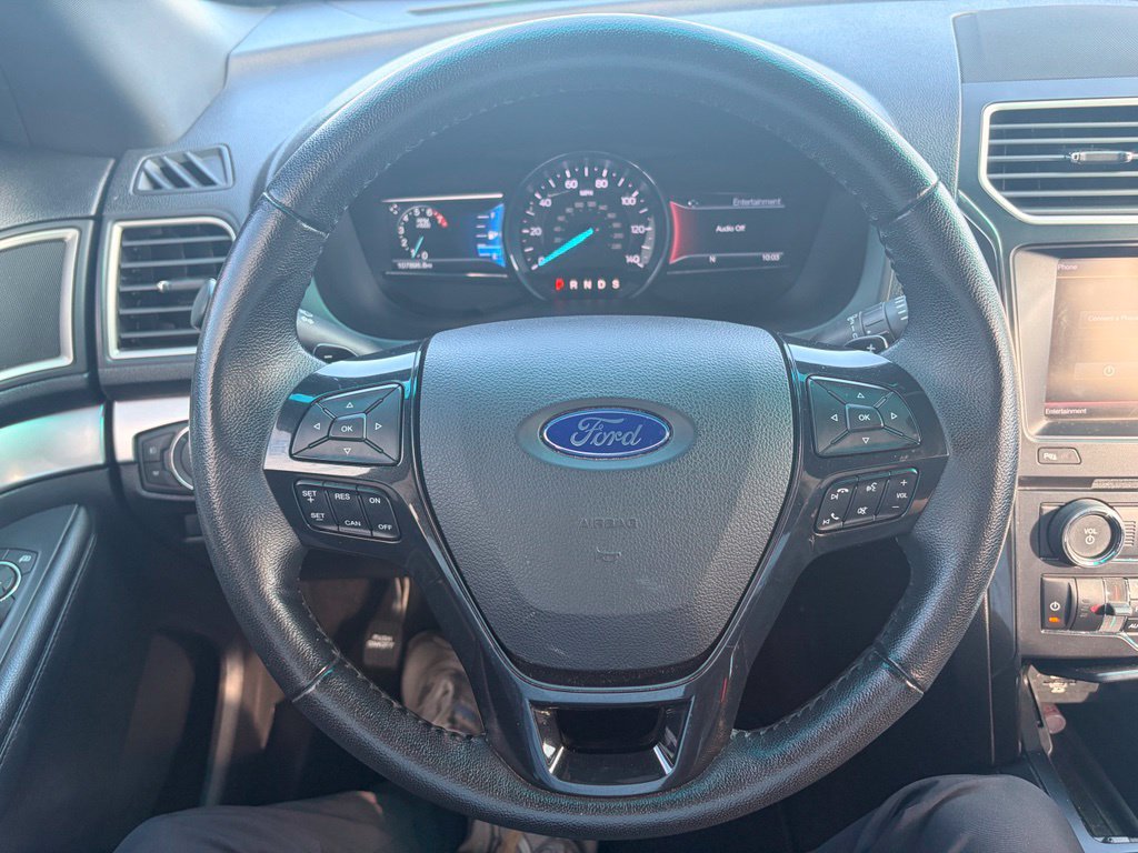 Used 2016 Ford Explorer XLT w/ Equipment Group 202A AWD/4WD image 9