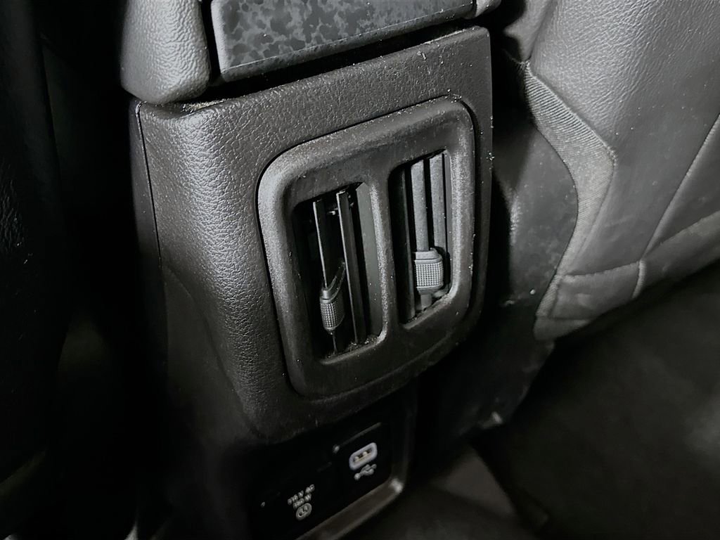 Used 2019 Jeep Compass Latitude w/ Cold Weather Group image 31