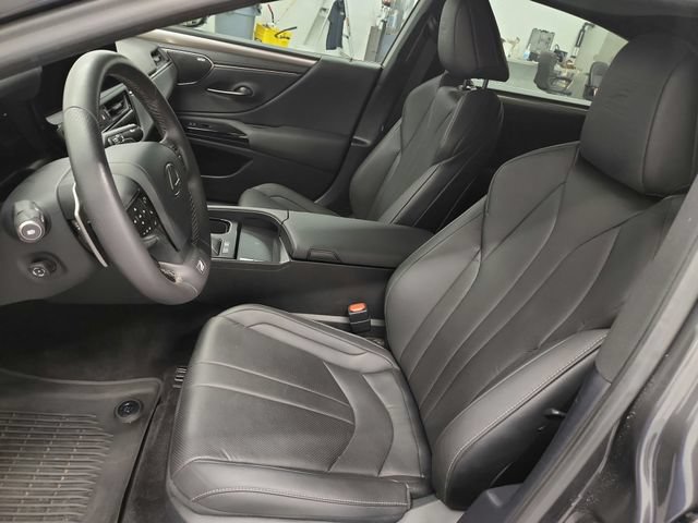 Used 2024 Lexus ES 300h F Sport w/ Accessory Package (Z2) FWD image 18