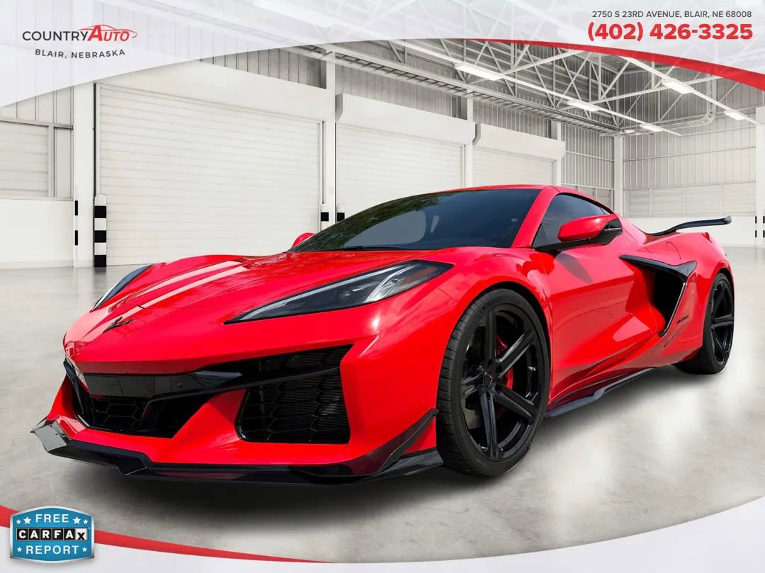 Used 2024 Chevrolet Corvette Z06 RWD image 1