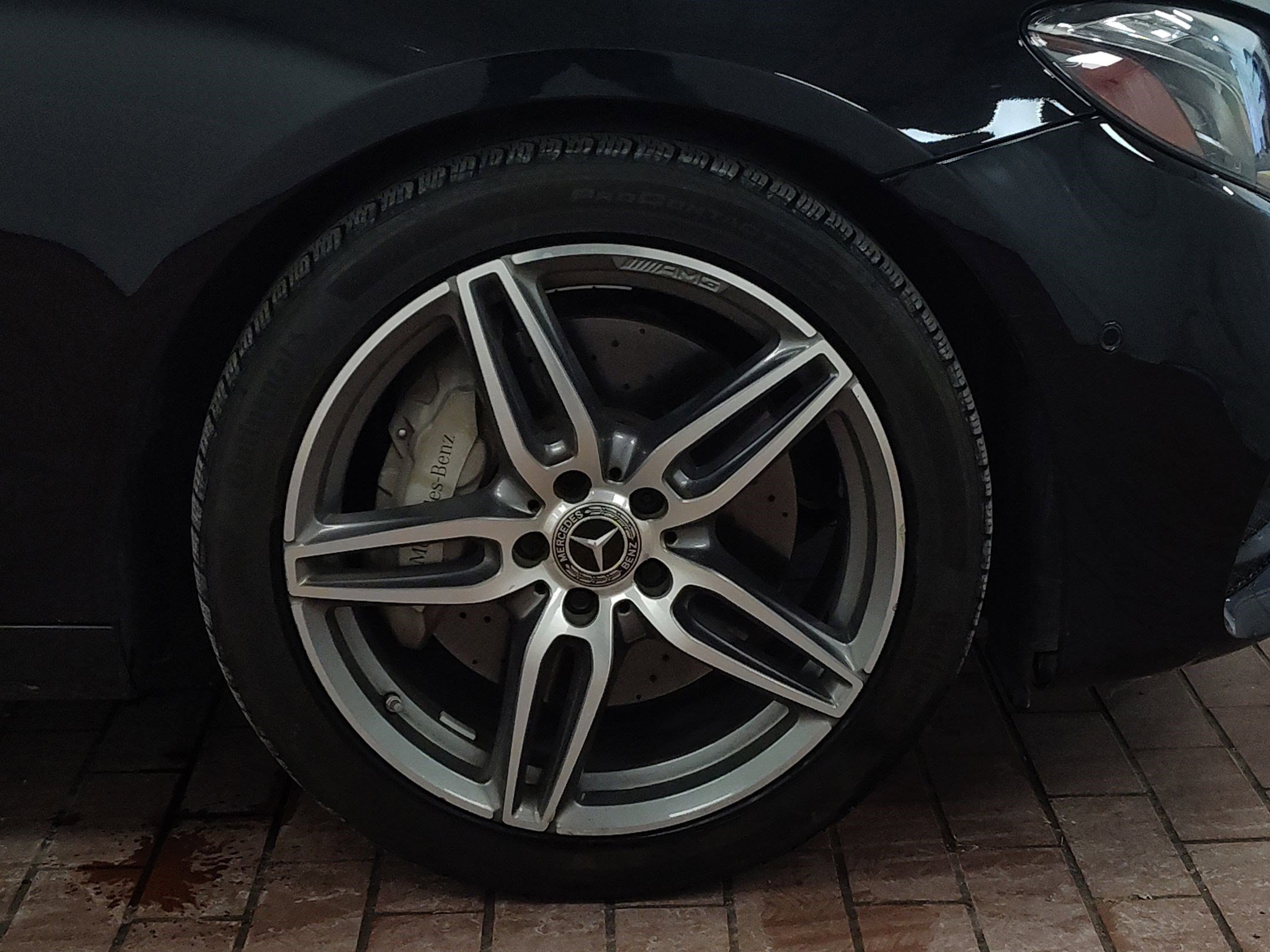 Used 2018 Mercedes-Benz E 300 4MATIC image 10