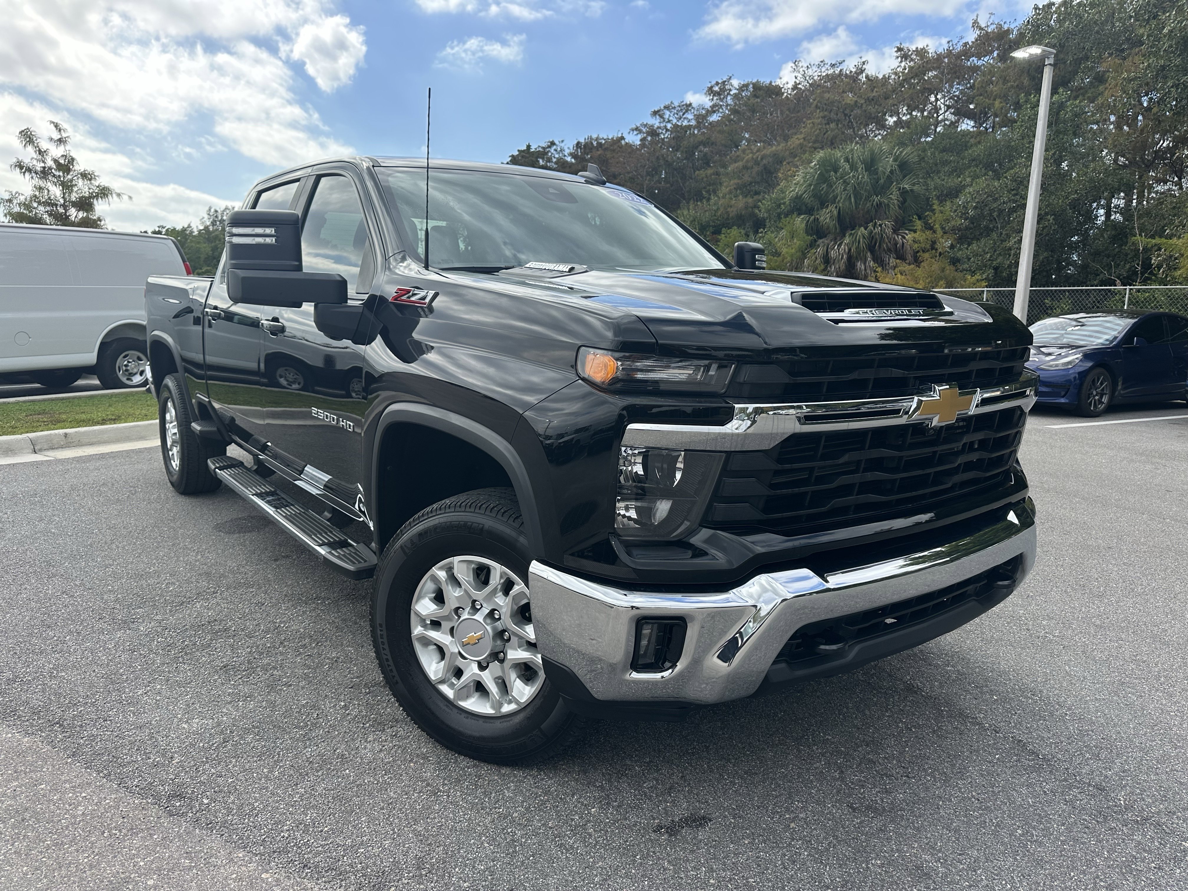 Used 2024 Chevrolet Silverado 2500 LT w/ All Star Edition video 2