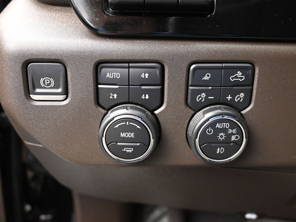 Used 2023 Chevrolet Silverado 1500 LTZ w/ LTZ Premium Package image 24