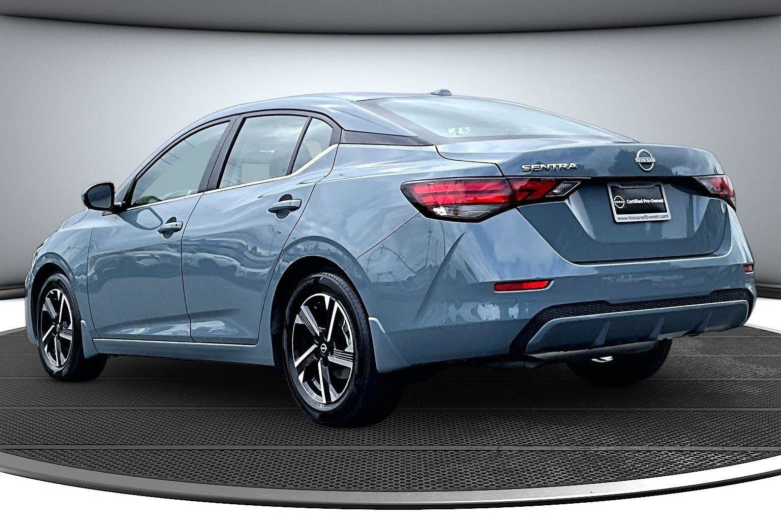 Used 2025 Nissan Sentra SV w/ All-Weather Package FWD image 5