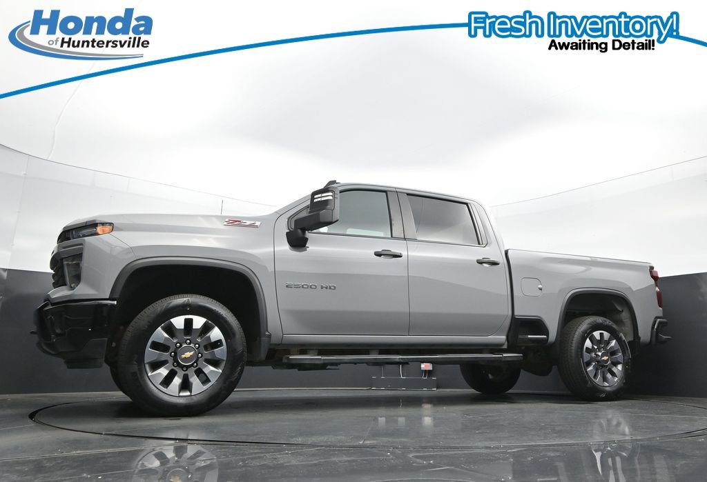 Used 2024 Chevrolet Silverado 2500 Custom w/ Custom Value Package AWD/4WD image 29