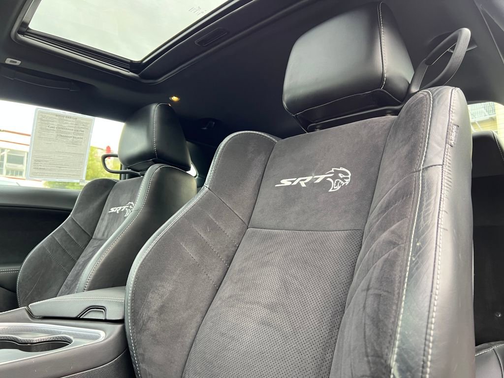 Used 2018 Dodge Challenger SRT Hellcat image 15