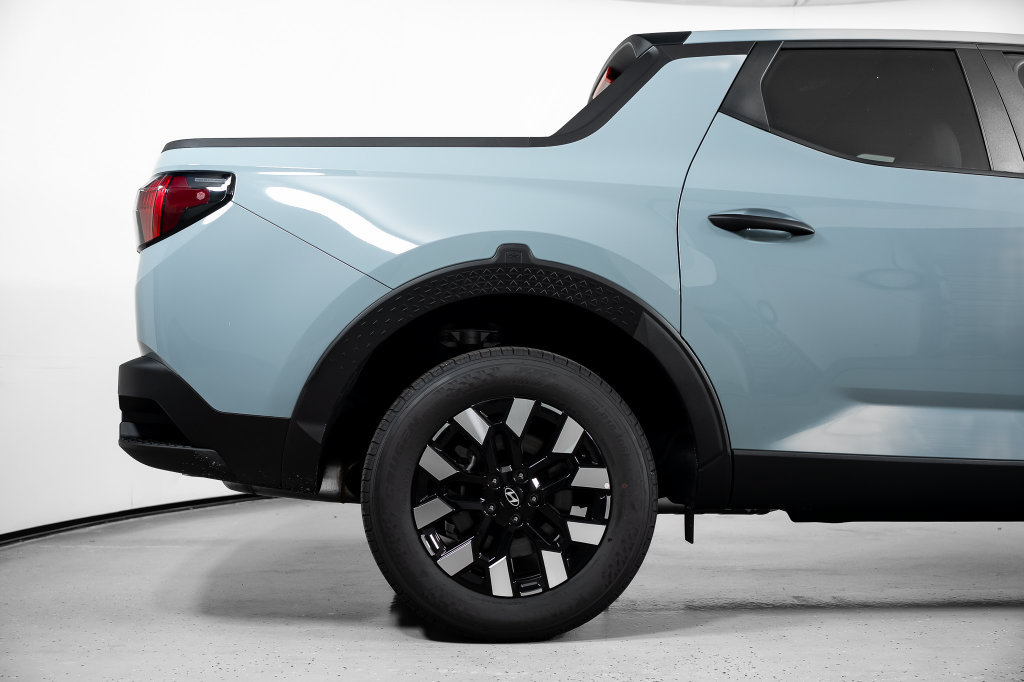 New 2027 Hyundai Santa Cruz SE FWD image 5