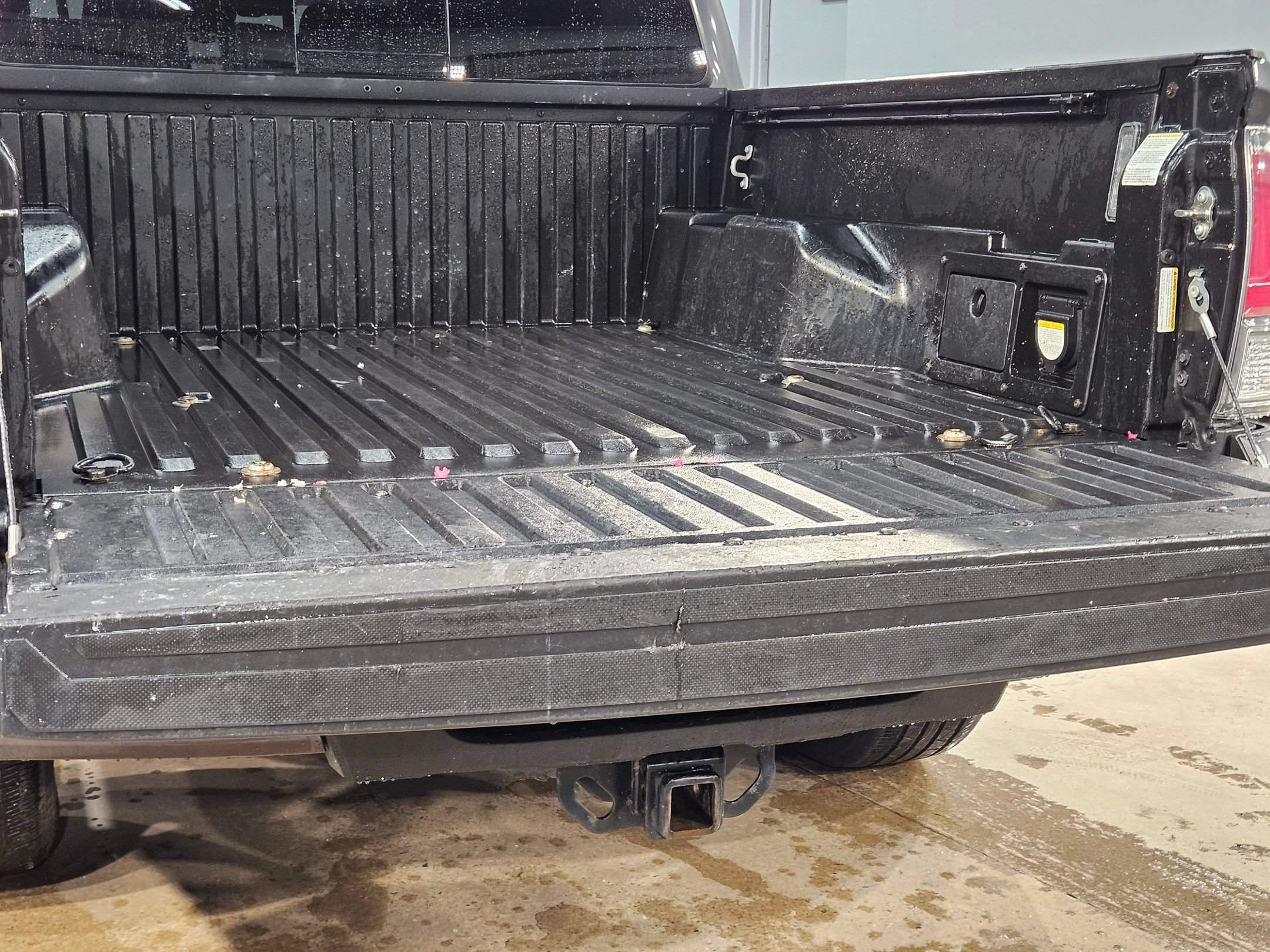 Used 2020 Toyota Tacoma TRD Sport w/ Technology Package AWD/4WD image 18