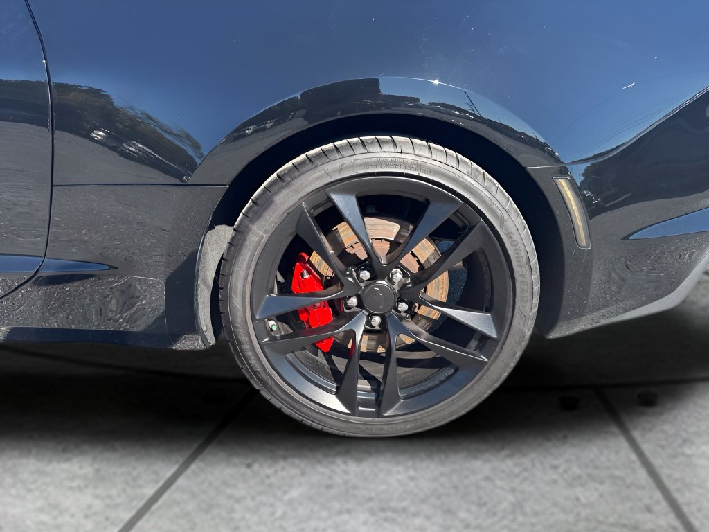 Used 2023 Chevrolet Camaro SS RWD image 28