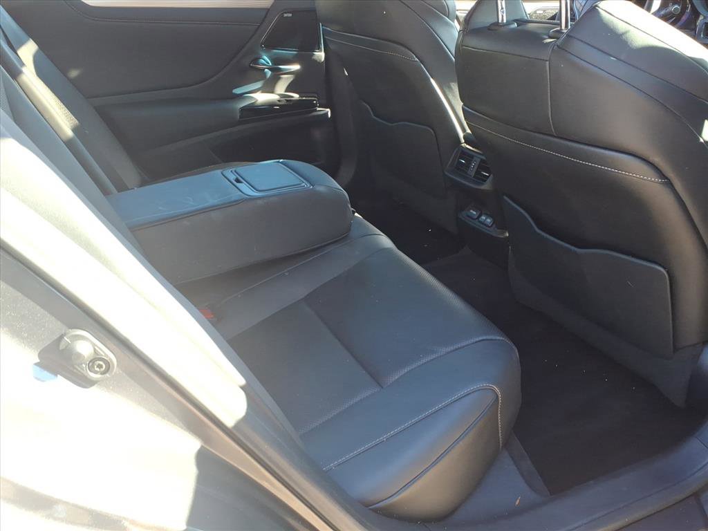 Certified 2022 Lexus ES 350 F Sport image 10