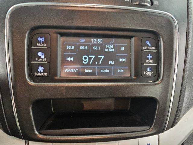 Used 2018 Dodge Journey SE w/ Connectivity Group FWD image 16