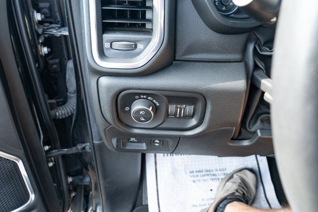 Used 2025 RAM 1500 Laramie AWD/4WD image 27