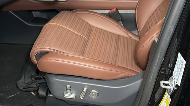 New 2026 Lincoln Nautilus Reserve image 16