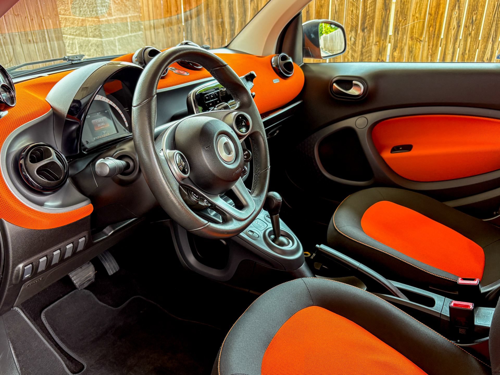 Used 2016 smart fortwo Coupe RWD image 10