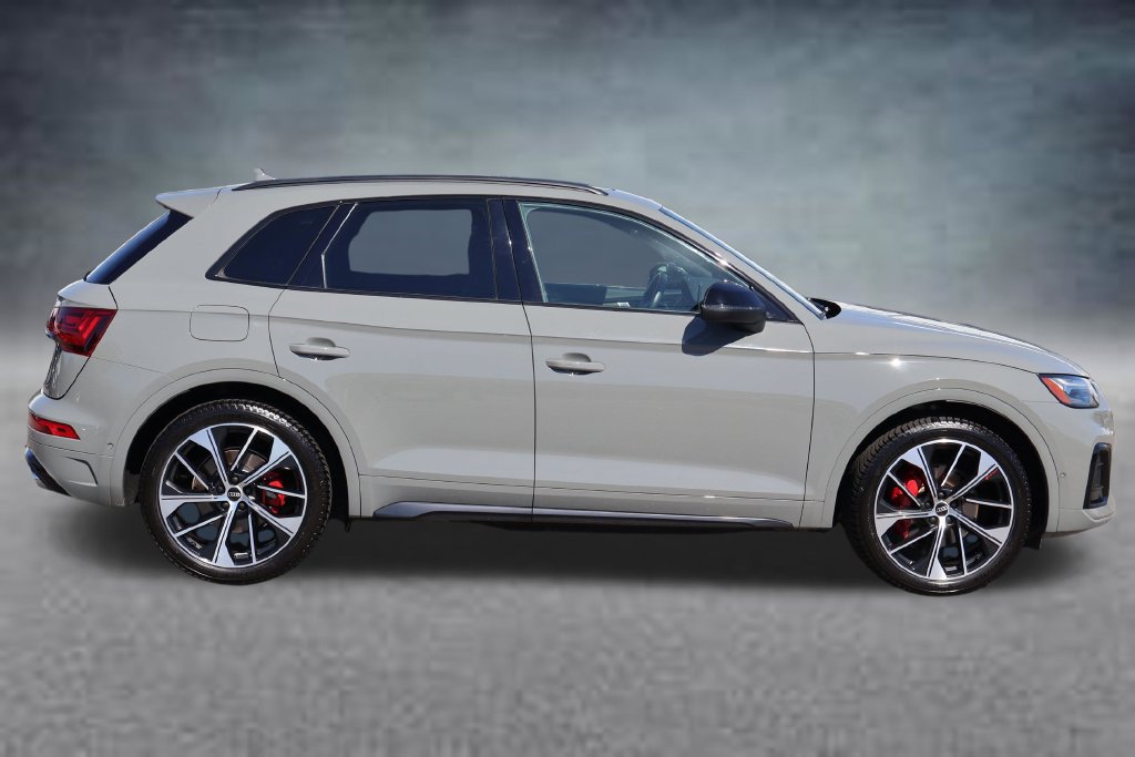 Used 2021 Audi SQ5 Prestige w/ Prestige Package AWD/4WD image 2