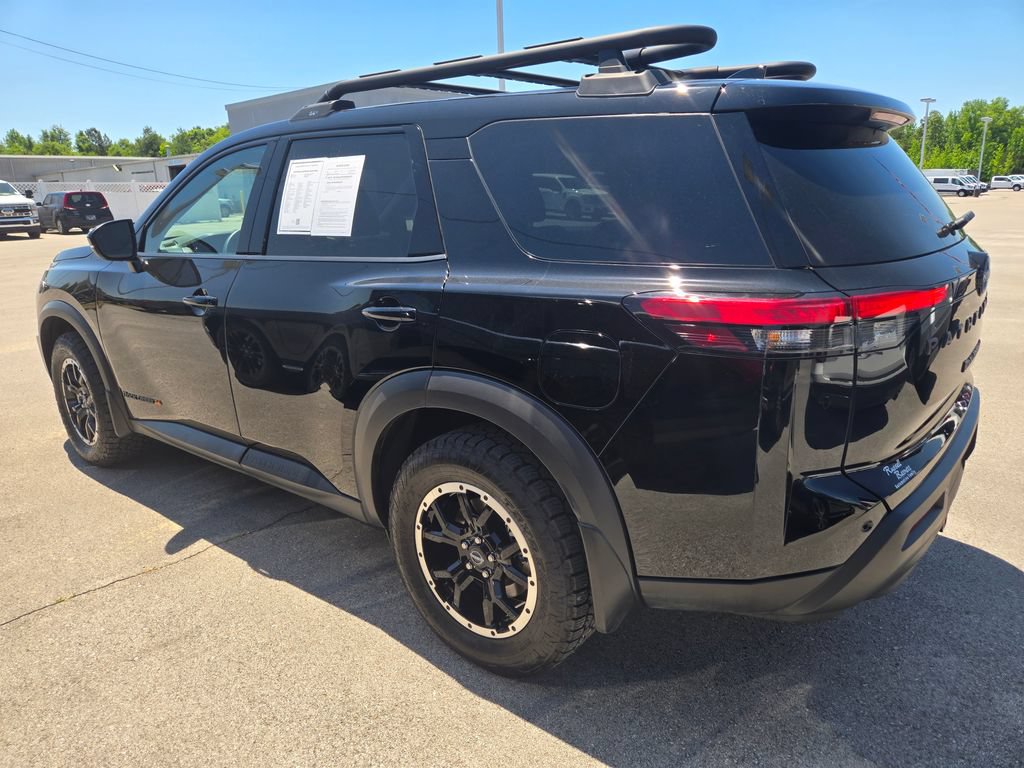 Used 2025 Nissan Pathfinder Rock Creek AWD/4WD image 3
