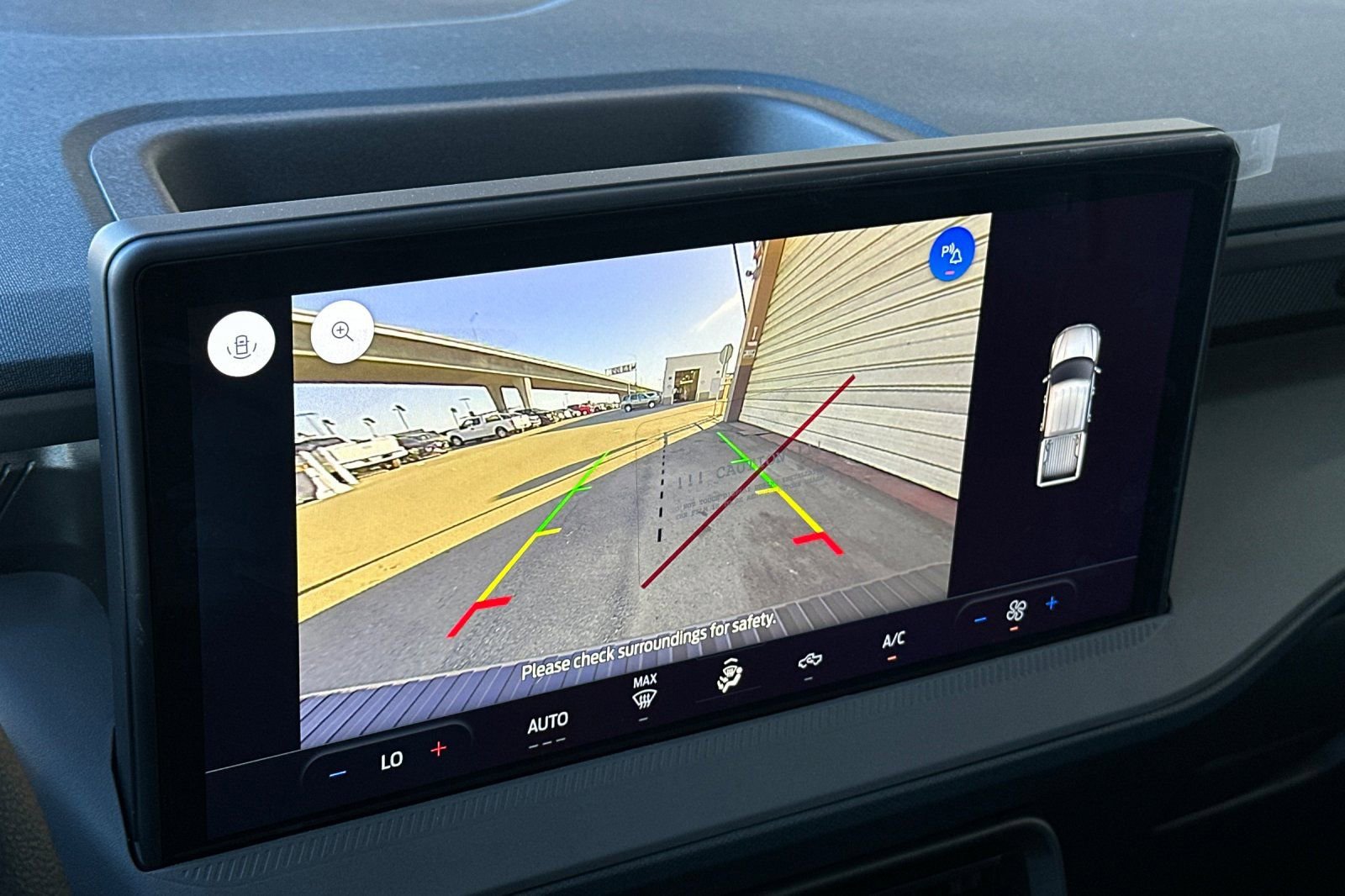 New 2025 Ford Maverick XL w/ Equipment Group 101A image 17